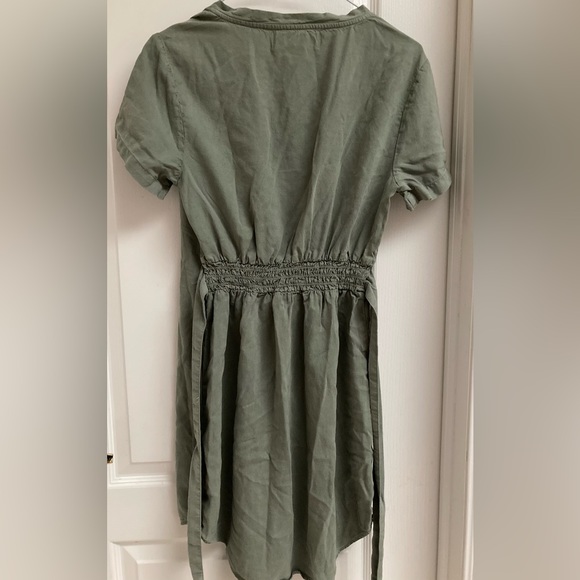 Anthropologie Cloth & Stone Smocked Tensel Dress Waist Tie Olive Green Size XS - Picture 2 of 10